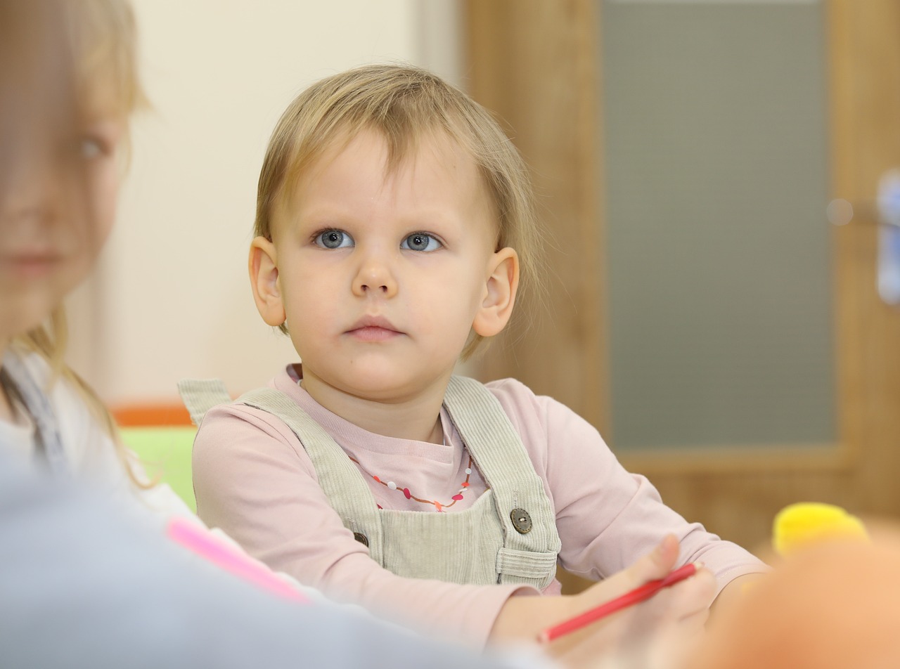幼兒教師講故事比賽，提升教育技能，激發(fā)兒童想象力視頻欣賞