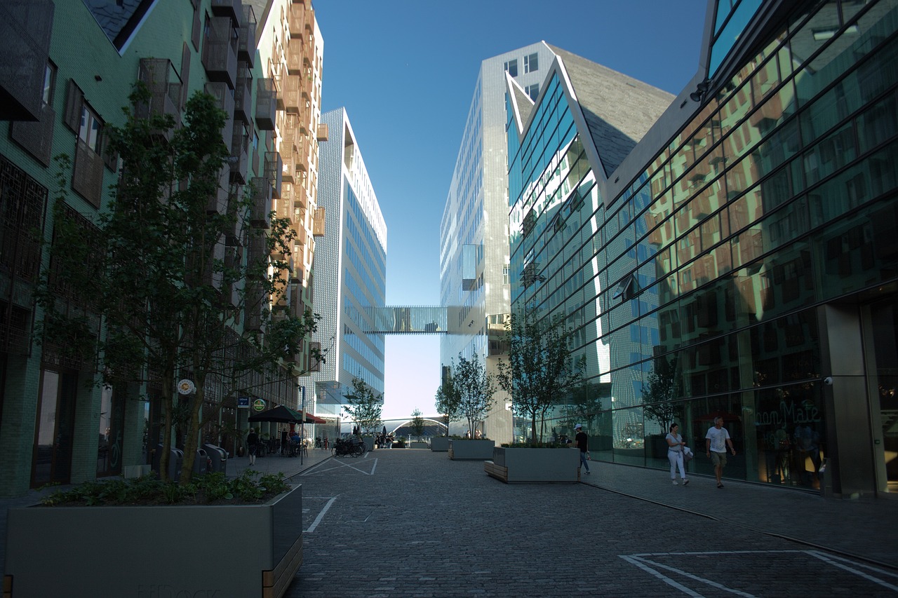 成都街頭攤位繁華背后的城市脈動，街頭動態(tài)揭示城市活力
