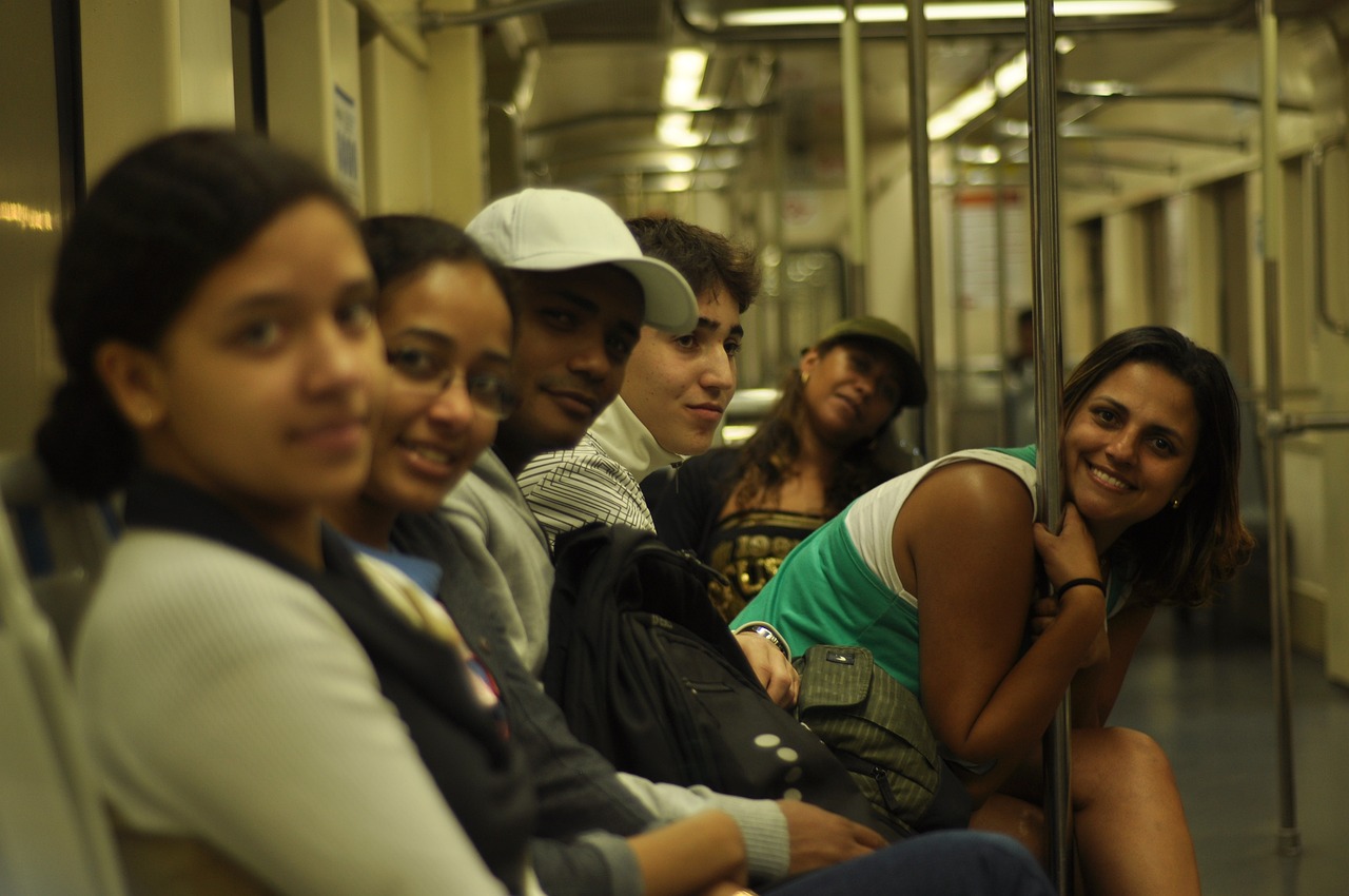 九月火車時光，電視劇的交織之旅