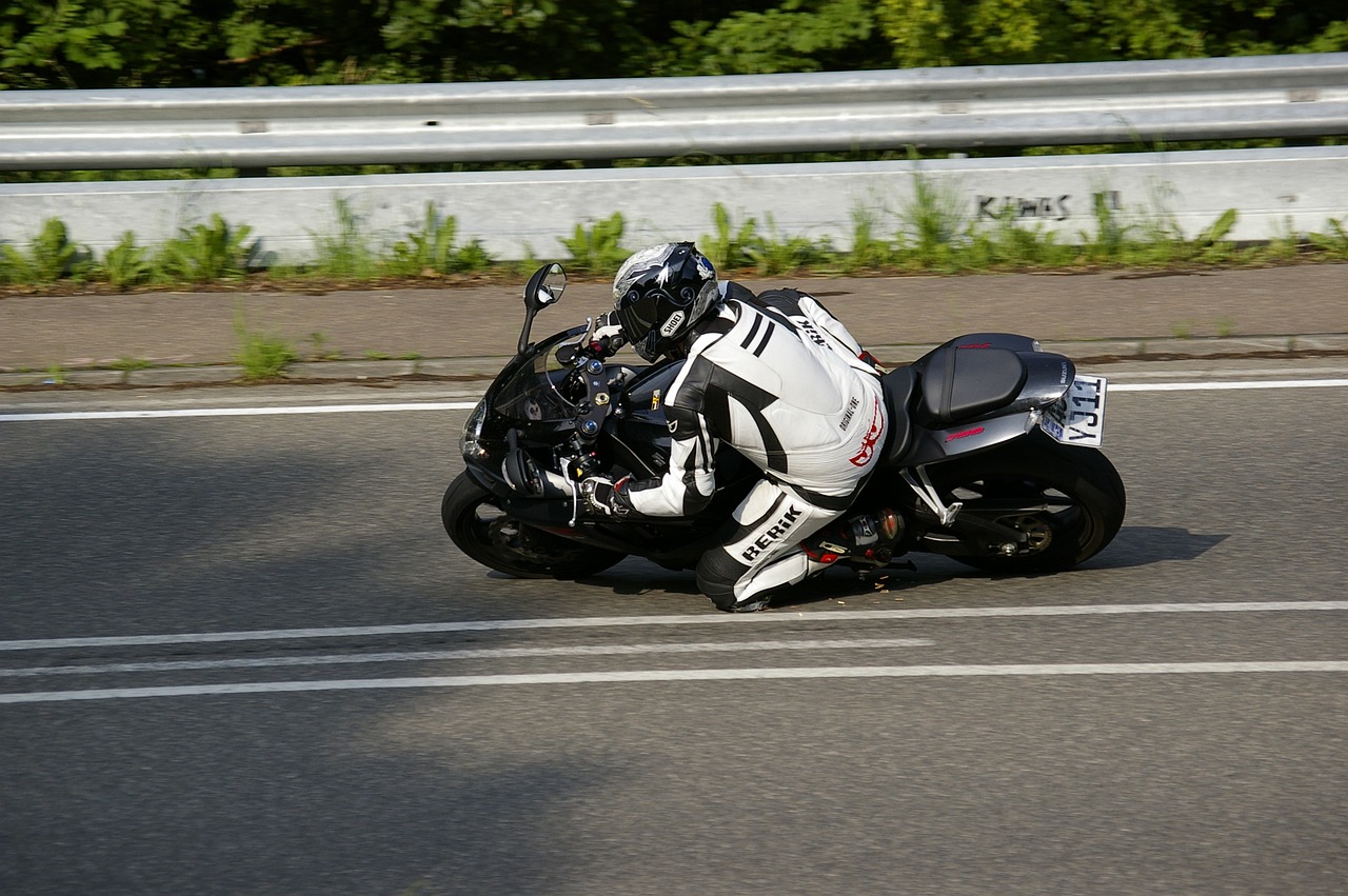 鈴木GSX250R賽車版速度揭秘，激情與速度的完美融合