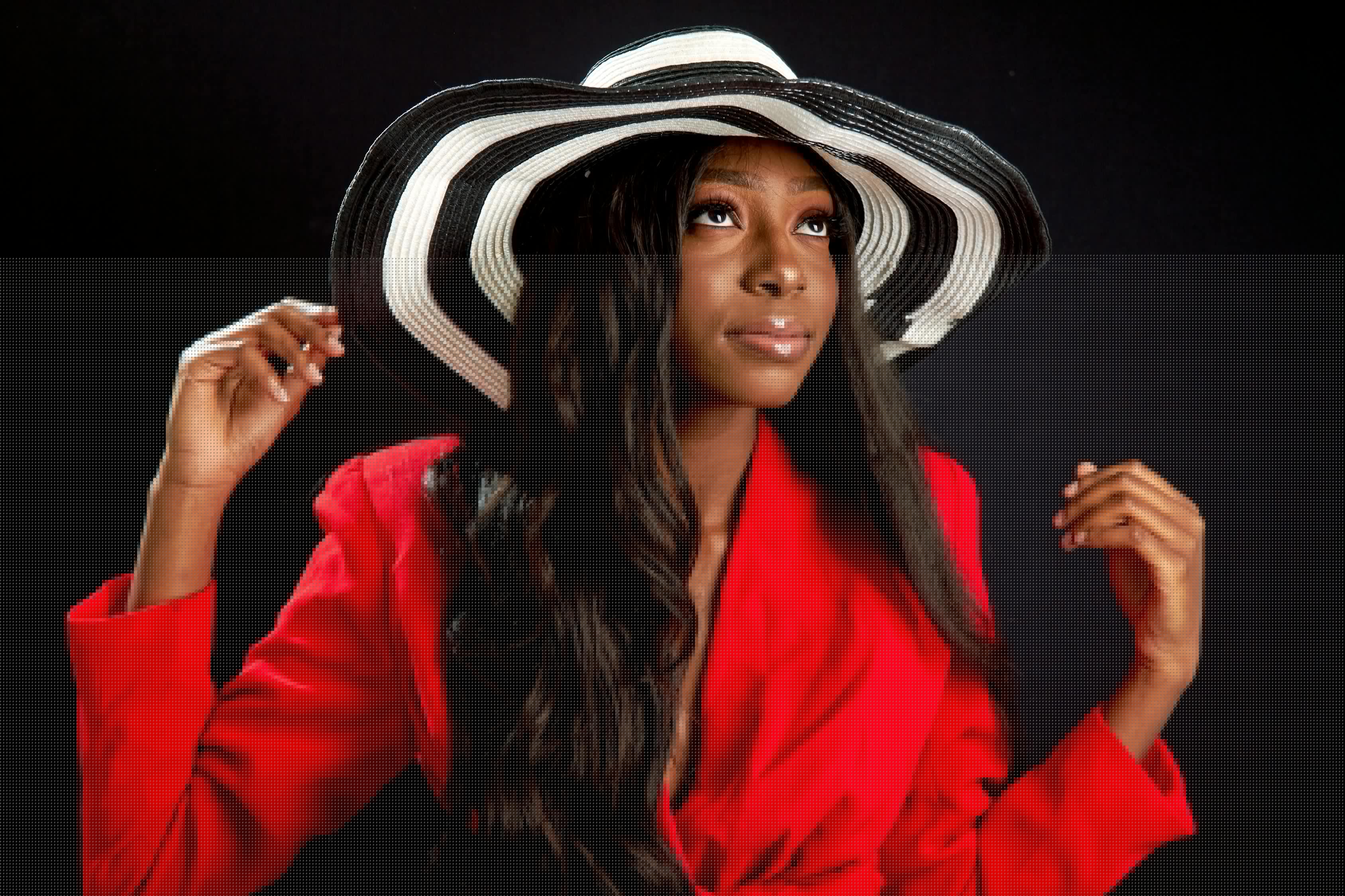 胖嬸演員，塑造角色魅力與自我突破之旅