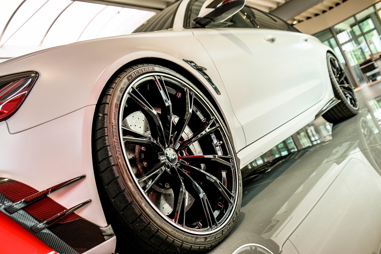 全新奧迪A4L上市，重塑豪華轎車市場(chǎng)格局風(fēng)暴來(lái)襲